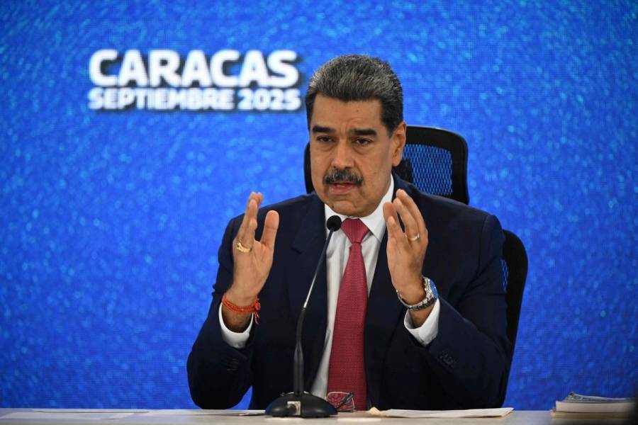 Maduro acusa a Estados Unidos de preparar agresión militar contra Venezuela