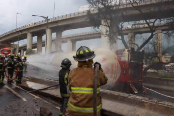 Se eleva a 16 el n&uacute;mero de fallecidos por explosi&oacute;n de pipa en Iztapalapa