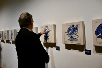 Marcelo Ebrard inaugura la exposici&oacute;n “Alas de Talavera” en el Museo de la Ciudad de M&eacute;xico