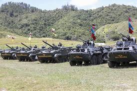 Venezuela inicia ejercicios militares en isla del Caribe en respuesta a despliegue de EU