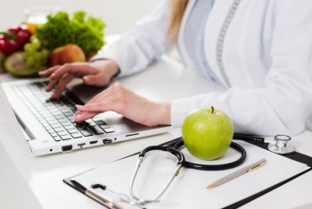 ¿Cu&aacute;l es la diferencia entre un nutri&oacute;logo y un nutri&oacute;logo cl&iacute;nico?