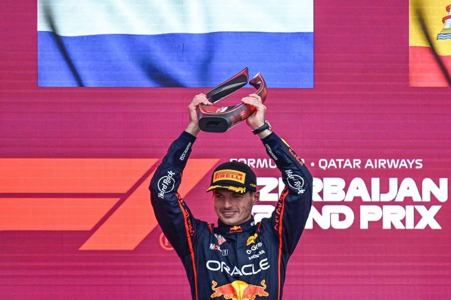 Verstappen gana el GP de Azerbaiy&aacute;n, Piastri se retira tras accidente
