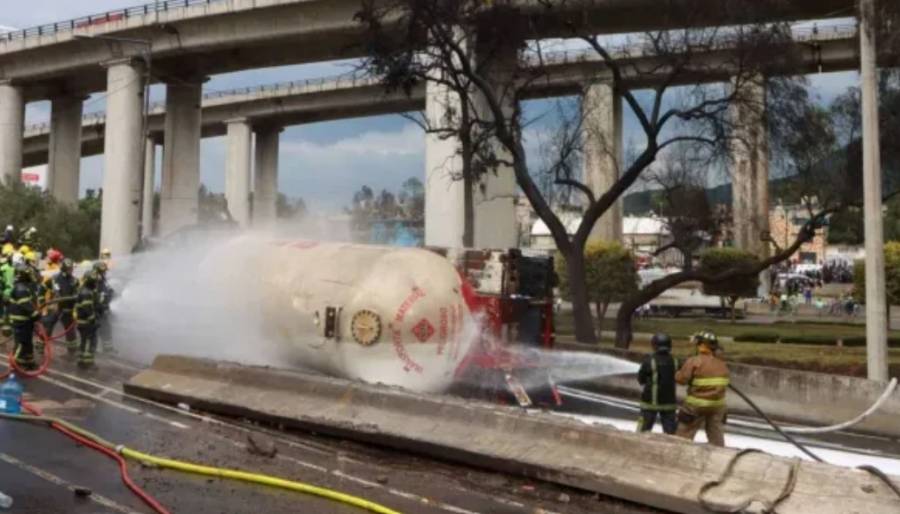 Se Mantienen 27 Fallecidos por Explosión de Pipa de Gas en Iztapalapa