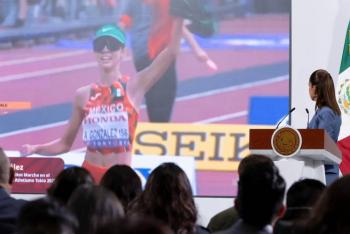 En Palacio Nacional, la presidenta reconoce a atletas mexicanos