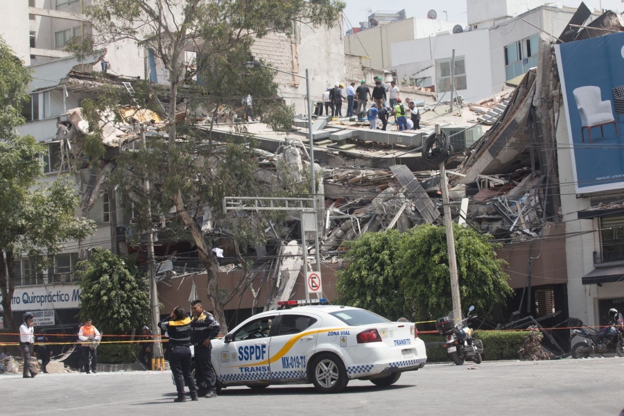 Inicia demolici&oacute;n de inmuebles en riesgo en el Centro Hist&oacute;rico