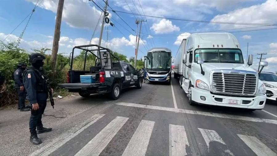 Ataque armado en Culiacán deja agentes heridos; viajaba nieta de Rocha Moya en vehículo