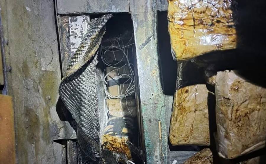 Detienen en Sonora a dos hombres con 50 kilos de heroína y fentanilo ocultos en autobús de pasajeros