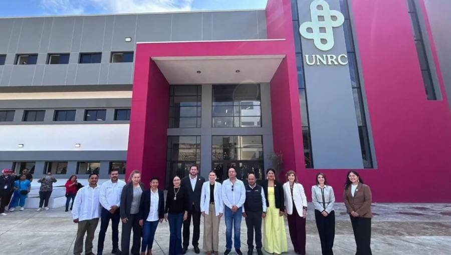 Inicia operaciones la Universidad Nacional Rosario Castellanos en Tijuana con 11 licenciaturas