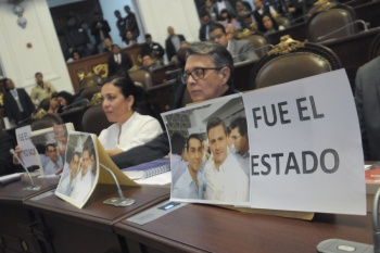 Pe&ntilde;a Nieto reitera su postura sobre Ayotzinapa y reconoce errores en su gesti&oacute;n