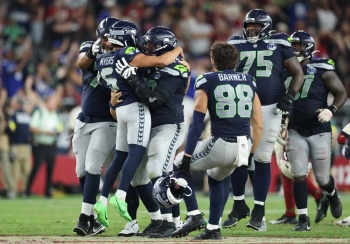 Seahawks resisten ante Cardinals con un gol de campo decisivo en la NFL