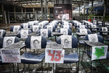 Facultades y planteles de la UNAM anuncian suspensi&oacute;n de clases en apoyo a la marcha por los 43 de Ayotzinapa