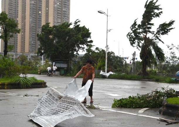 Supertif&oacute;n Ragasa toca tierra en China; dej&oacute; 14 muertos en Taiw&aacute;n