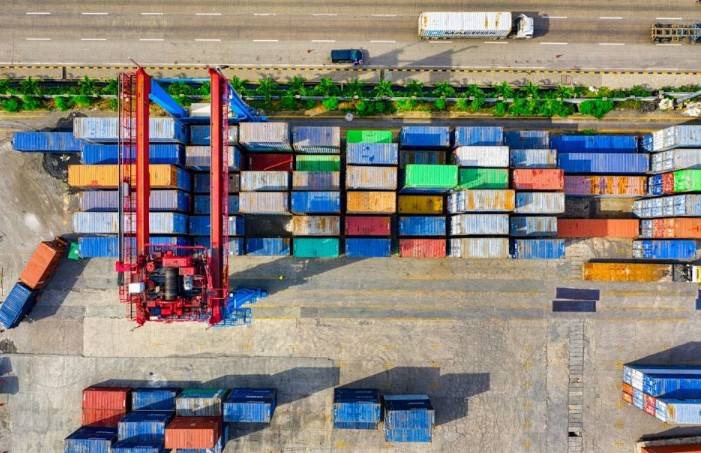 Exportaciones mexicanas suben 7.4% en agosto: INEGI