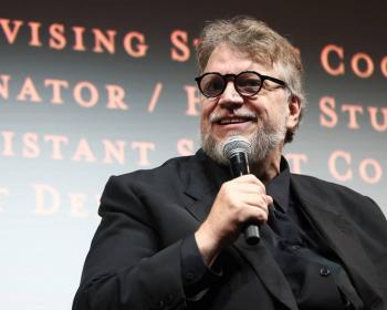 Guillermo del Toro pone a la venta parte de su colecci&oacute;n de Bleak House
