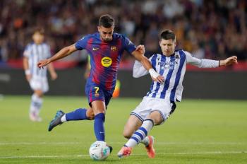Barca remonta ante Real Sociedad y se pone l&iacute;der en el regreso de Yamal