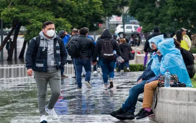 ¿Home Office por Lluvias? Autoridades de CDMX Piden Activar Estas Medidas para Trabajadores