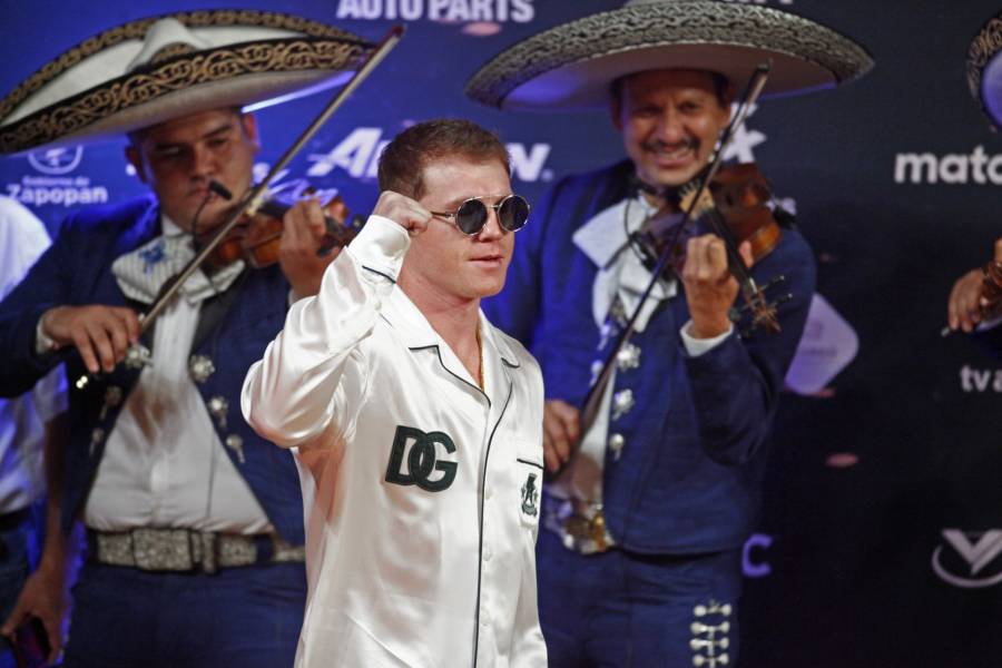 Canelo &Aacute;lvarez se somete a cirug&iacute;a en el codo y estar&aacute; varios meses fuera de acci&oacute;n