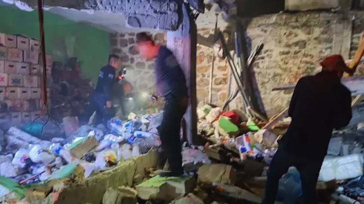 Explotó una Vivienda por Acumulación de Pirotecnia en Puebla: Hay 12 Heridos
