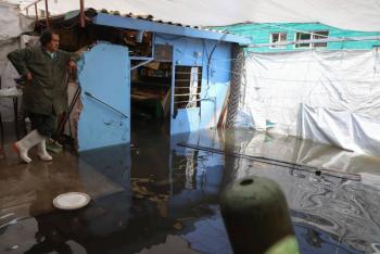 Inundaciones afectan unas 2 000 viviendas en Iztapalapa tras fuerte tromba