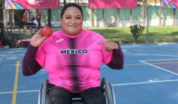 Gloria Zarza obtiene nuevamente la medalla de oro en impulso de bala