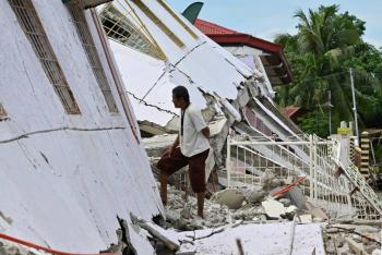 Un terremoto en Filipinas deja 69 muertos y los hospitales reciben decenas de heridos
