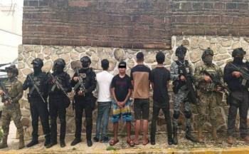 Semar detiene a cuatro presuntos integrantes de Los Rusos en Acapulco; aseguran droga, armas y veh&iacute;culos