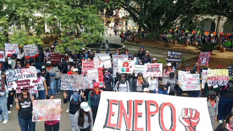 Marcha del 2 de octubre une causas: Tlatelolco, Ayotzinapa y Palestina