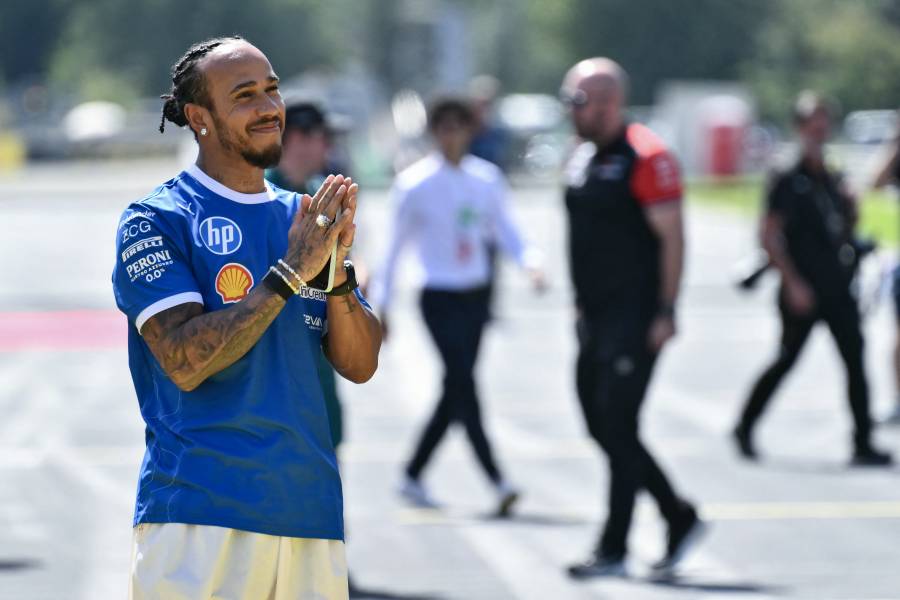 Lewis Hamilton agradece muestras de apoyo tras la muerte de su perro Roscoe