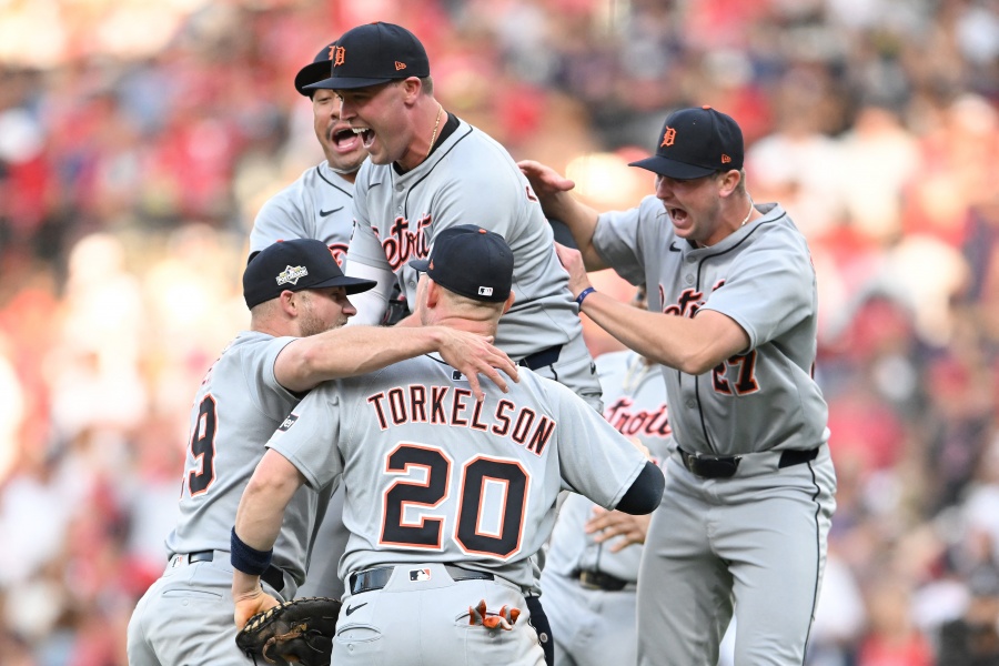 Detroit avanza a la serie divisional tras vencer a Cleveland