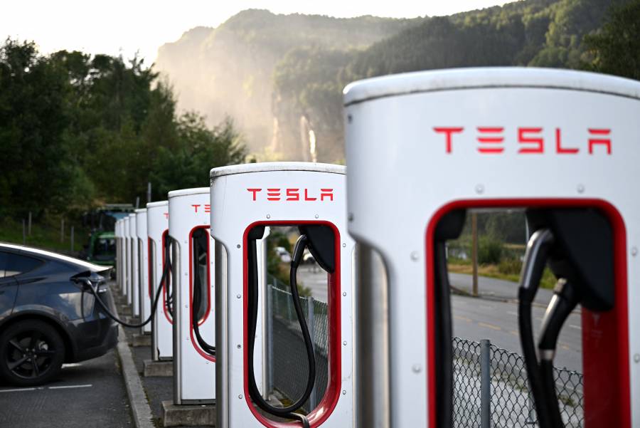Ventas de Tesla aumentan 7% en el tercer trimestre y superan las expectativas
