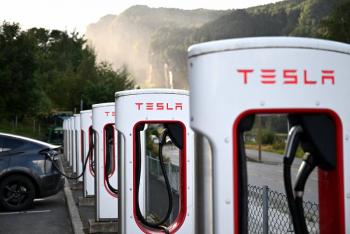 Ventas de Tesla aumentan 7% en el tercer trimestre y superan las expectativas
