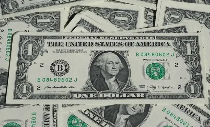 Precio del D&oacute;lar Hoy VIERNES 3 de Octubre de 2025: ¿C&oacute;mo Est&aacute; el Tipo de Cambio con el Peso?