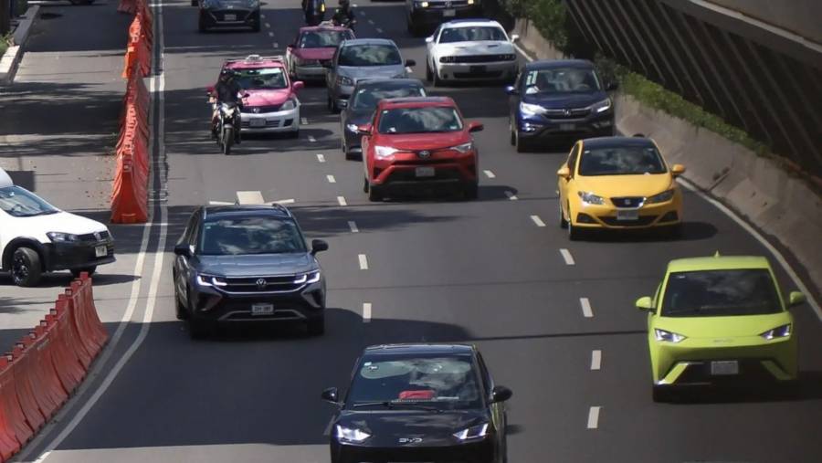 Hoy No Circula Sabatino 4 de octubre 2025: Autos que no pueden circular en CDMX y Edomex