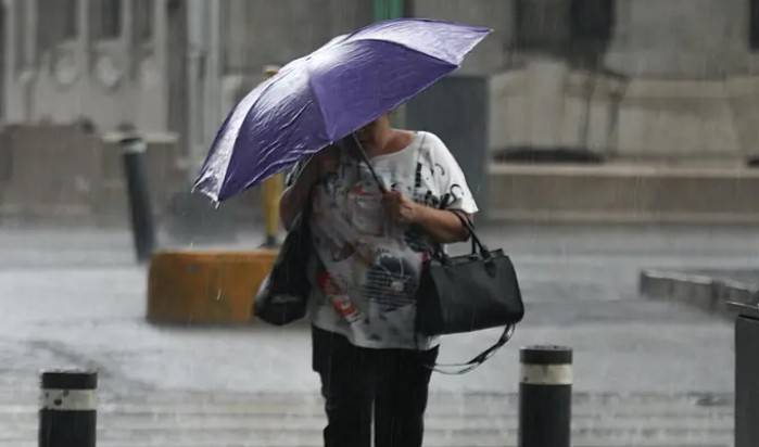 ¿A Qu&eacute; Hora Va a Llover Hoy? Pron&oacute;stico del Tiempo en CDMX Este Lunes 6 de Octubre 2025