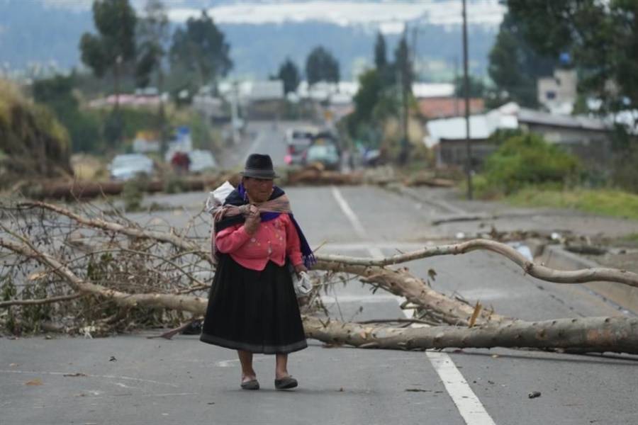 Ecuador declara estado de excepción ante radicalización de protestas indígenas