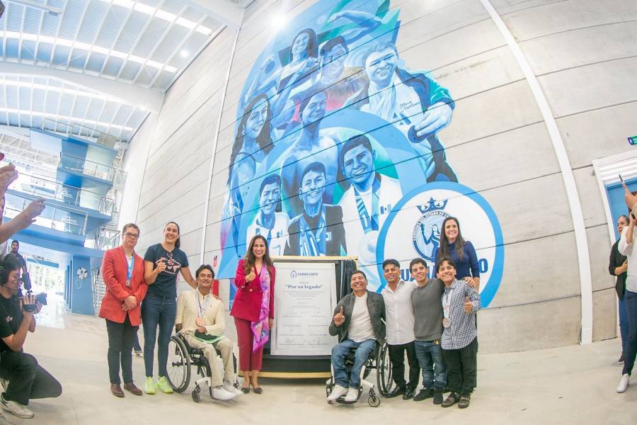 Reabre Libia Dennise García el Centro Acuático de Guanajuato tras rehabilitación de 80 millones de pesos