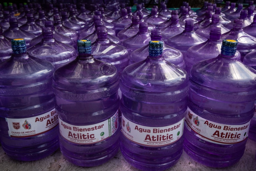 Agua Bienestar: Garrafones a $5 en la CDMX