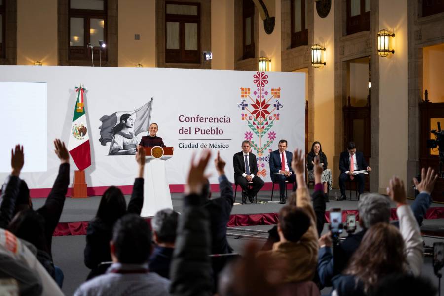 Recaudación fiscal en 2025 casi duplica la de 2019: Sheinbaum