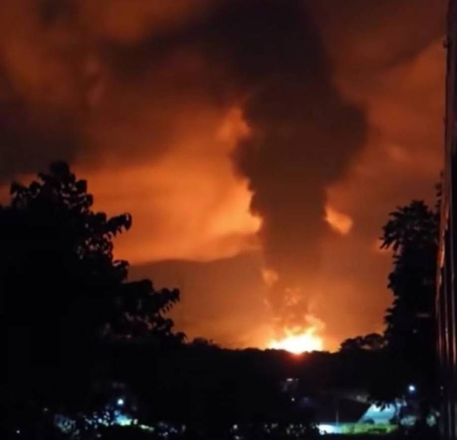 Explosión en ducto de Pemex conmociona Xicotepec, Puebla