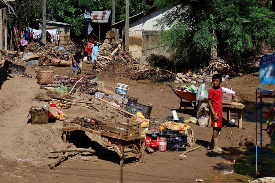 Suspenden actividades escolares durante una semana por inundaciones en Veracruz