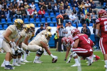 Pumas CU vence 13-7 a &Aacute;guilas Blancas en el cl&aacute;sico estudiantil en Puebla