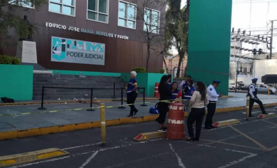 Abogado es herido en ataque frente a juzgados en la colonia Doctores; presunto agresor menor de edad es detenido