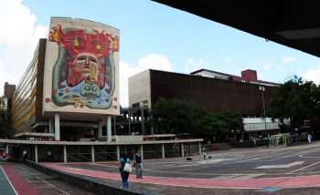 Facultad de Medicina de la UNAM denuncia intento de toma por parte de encapuchados