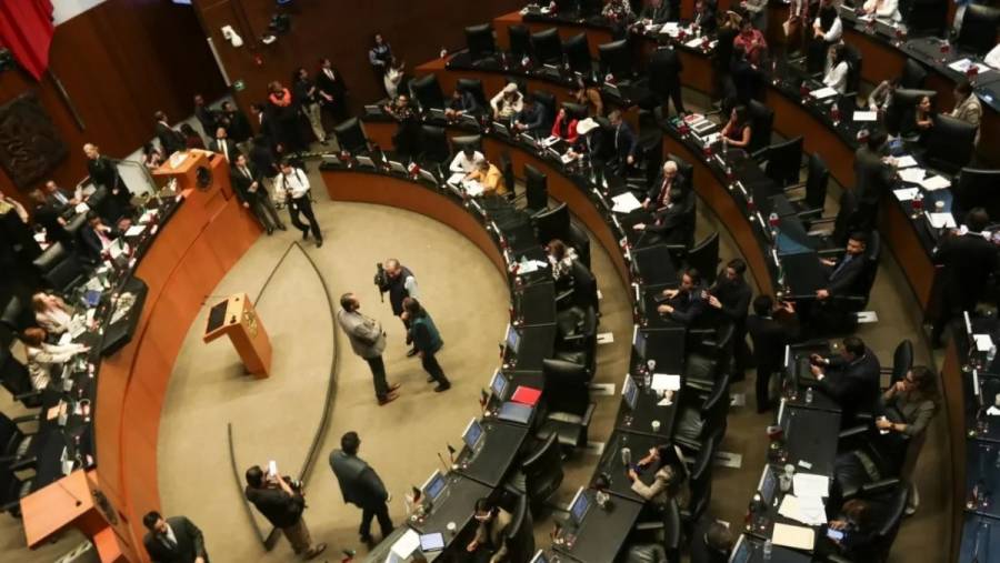 Senado aprueba en ‘fast track’ reforma a Ley de Amparo