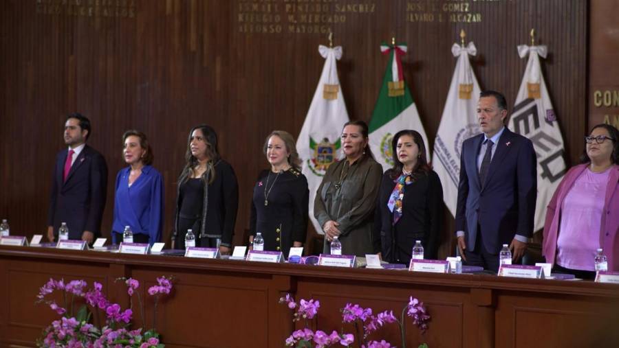 Yasmín Esquivel destaca avances en igualdad de género durante aniversario del voto femenino en México