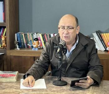 Moreira acusa al gobierno de actuar como 