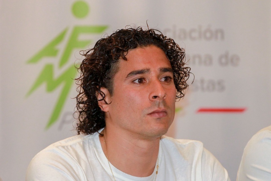 Guillermo Ochoa establece un r&eacute;cord negativo en Chipre
