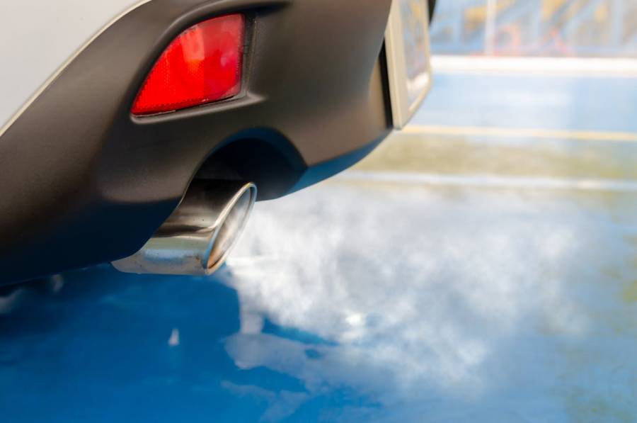 Francia y Espa&ntilde;a reafirman su apoyo a prohibici&oacute;n de autos de combusti&oacute;n en 2035