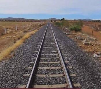 Sedatu: Suman 5 mil millones de pesos en pagos por derechos de v&iacute;a para trenes de pasajeros