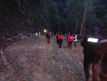Explosi&oacute;n de pipa de gas cierra la carretera federal 120 en Pinal de Amoles